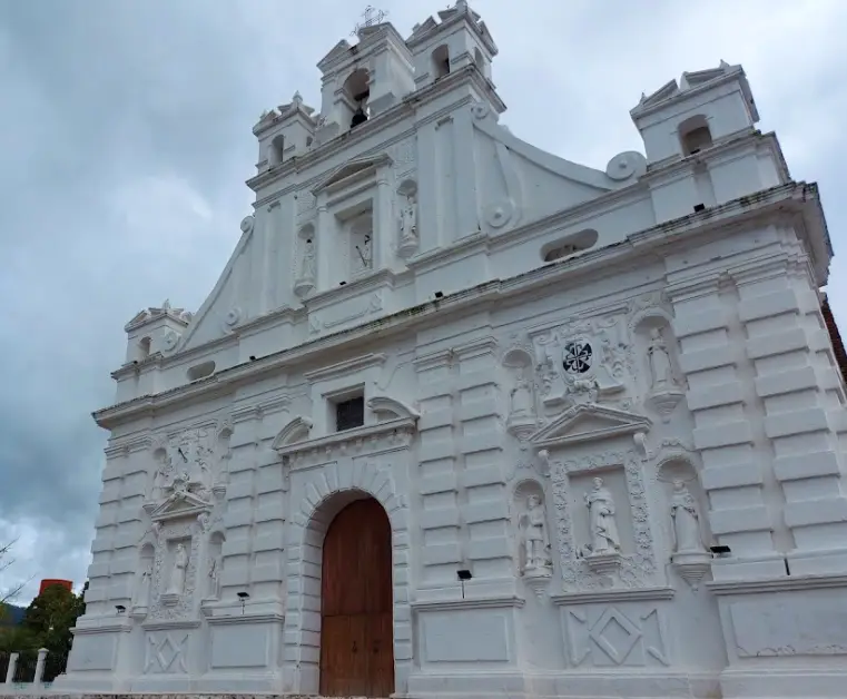 iglesia san pablo en Rabinal en Guatemala